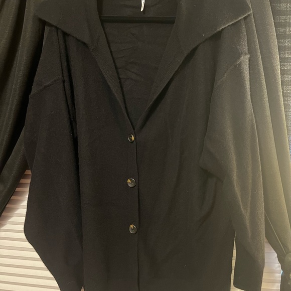 🖤🖤 Black Free People Swim Too Deep Oversized CASHMERE Cardigan  | Sz. M 🖤🖤 - Picture 1 of 5